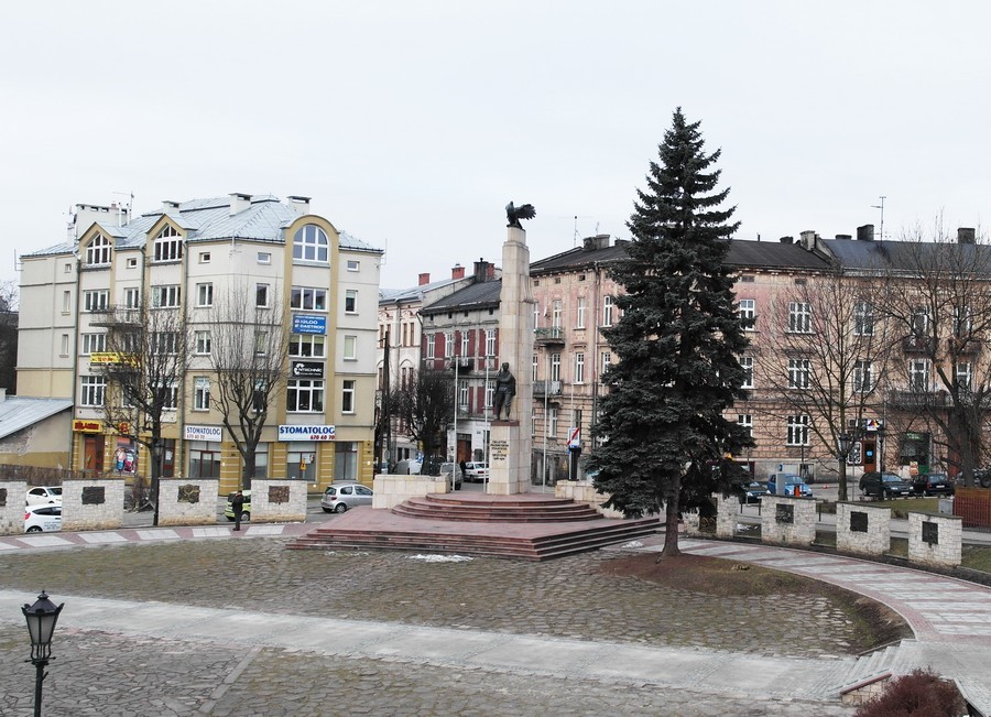 Пам'ятник "орлятам"
