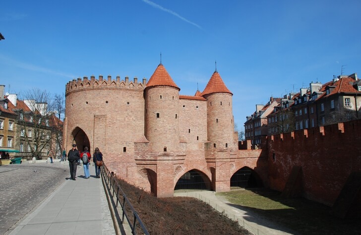 Варшавський барбакан