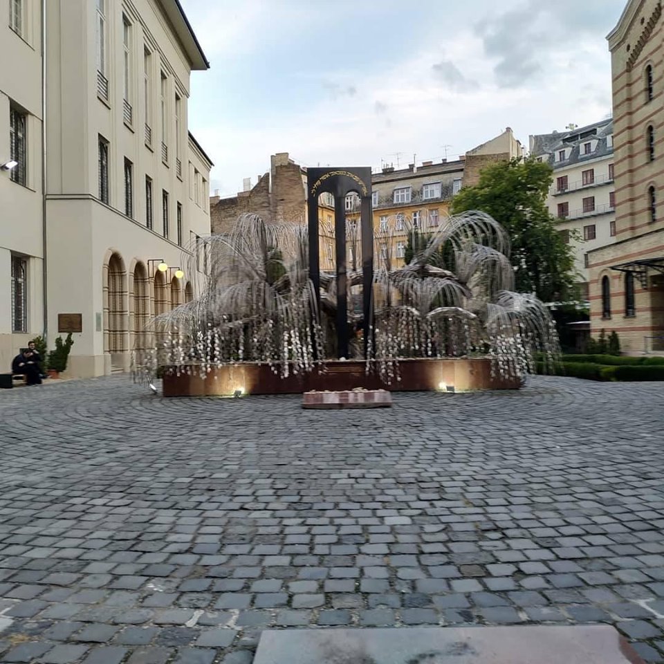 Будапешт, меморіал голокосту