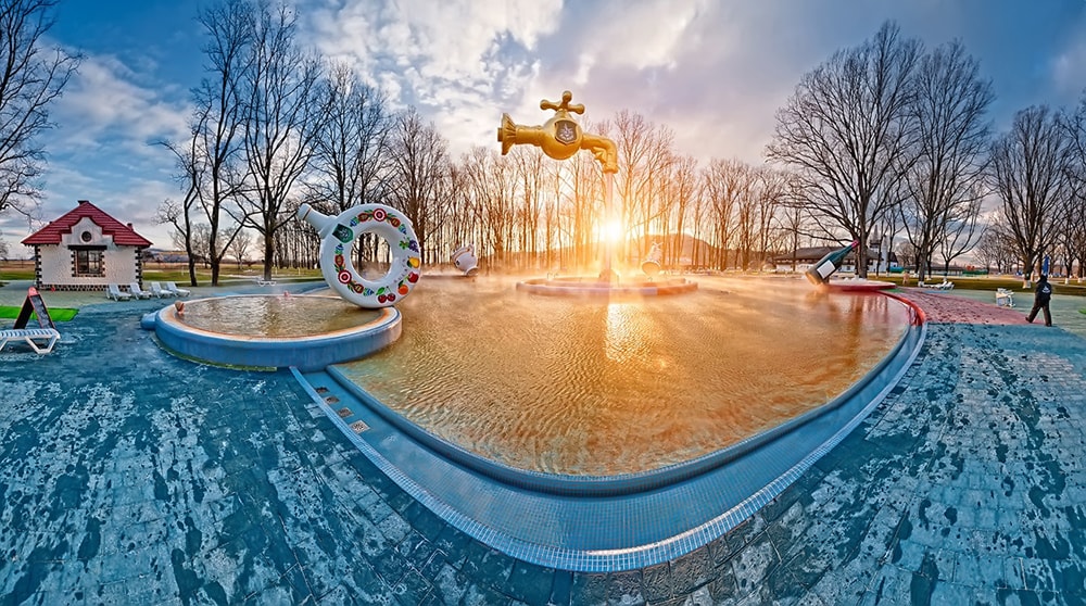 Термальні басейни в Берегове, Косино.